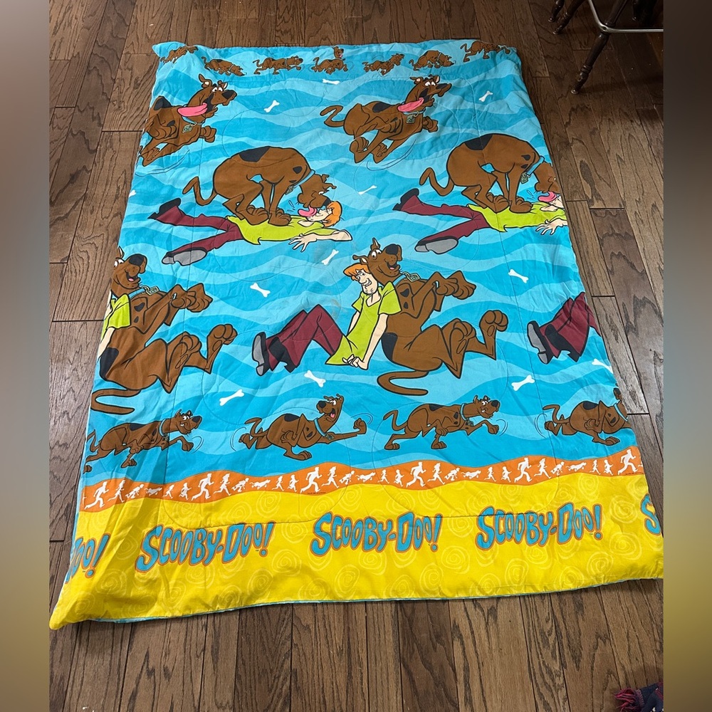 Vintage Scooby Doo & Shaggy Twin Comforter Quilted & Reversible USA 1998